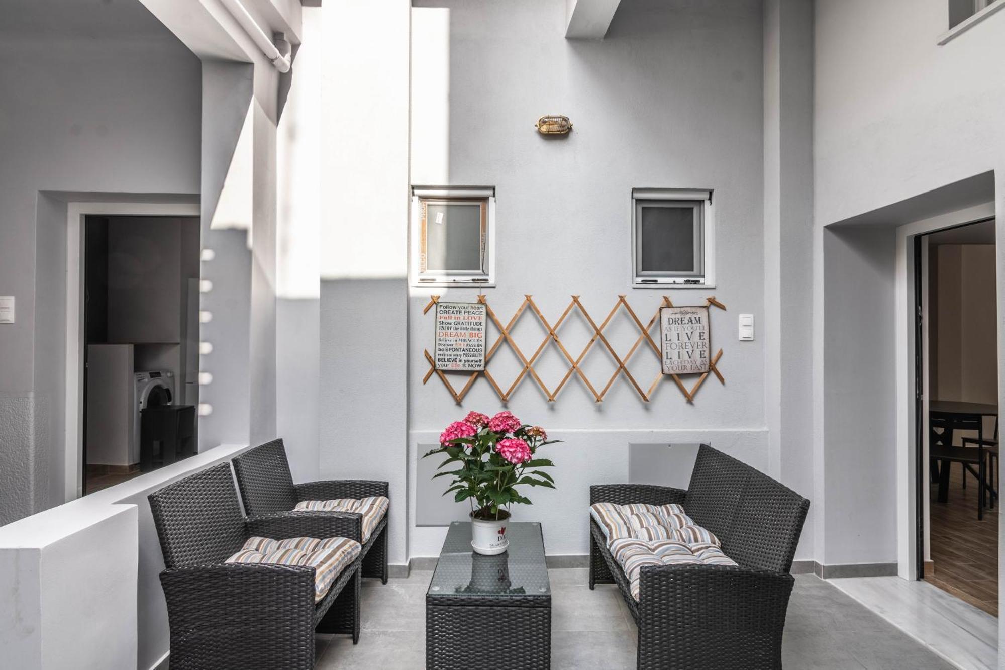 Gazi Home Athènes Extérieur photo